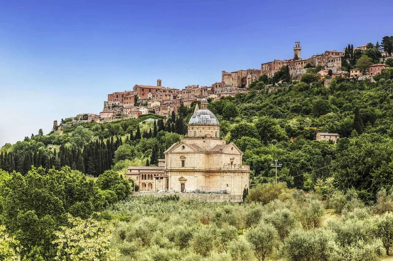 Apartment Il Loggione,Montepulciano Esperienza Toscana, 150 Mt Da Piazza Grande Italy